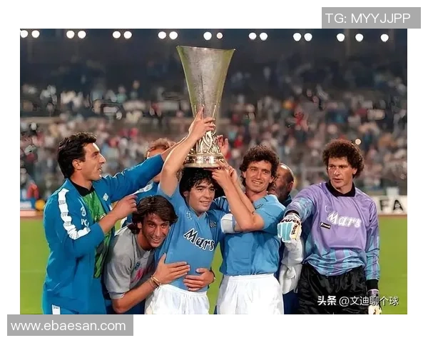 足球场上的传奇人生讲述足球明星背后的故事与奋斗历程