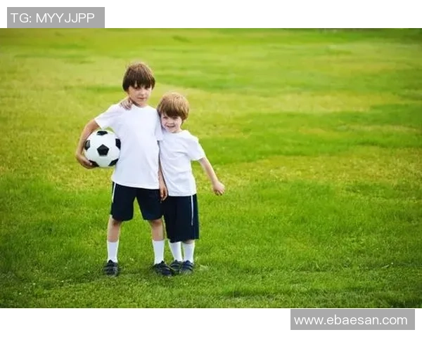 足球明星携手抵制毒品倡导健康生活的感人故事与防毒奶图解析